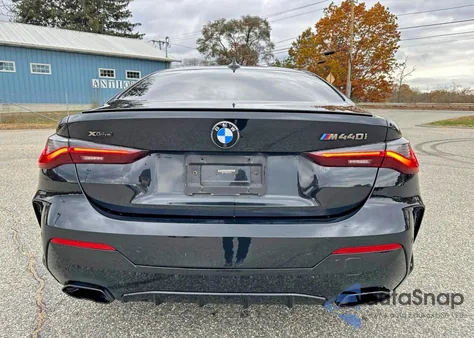 2021 BMW M440Xi z USA, uszkodzony, nr VIN WBA13AR09MCF20741